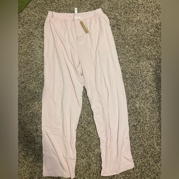 SKIMS Pants - Skims boyfriend loose pant